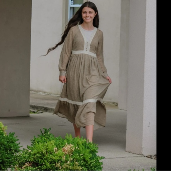 In Loom Floral Border Print Midi Dress‎ Size S cream tan boho cottage core - Picture 2 of 13